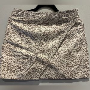 Free People brown/beige print wrap mini skirt size 8